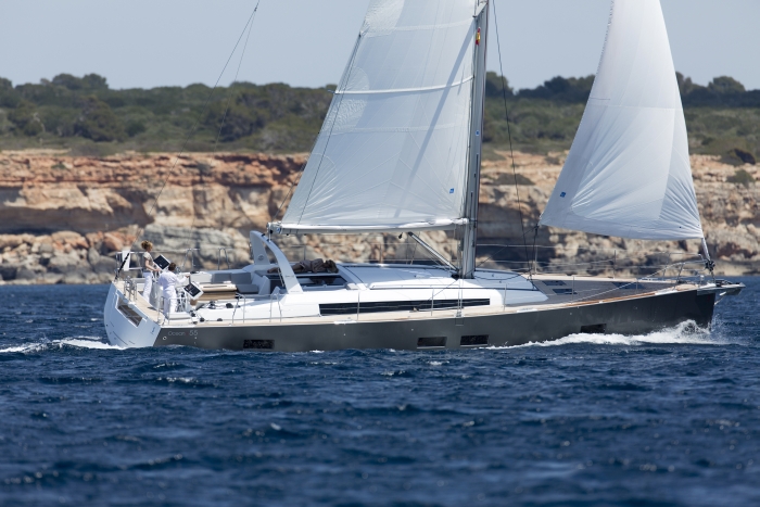 Oceanis 55:an såldes i två ex 2016 och visar att djärv design och stora båtar lockar en del. 6Oceanis55