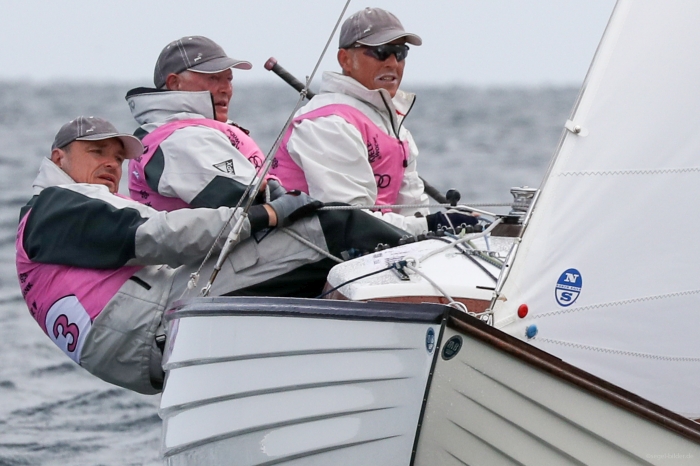 Folkbåtsklassens is still going strong i Kiel. Av 26 båtar är fjolårets vinnare, vinnare igen. 1